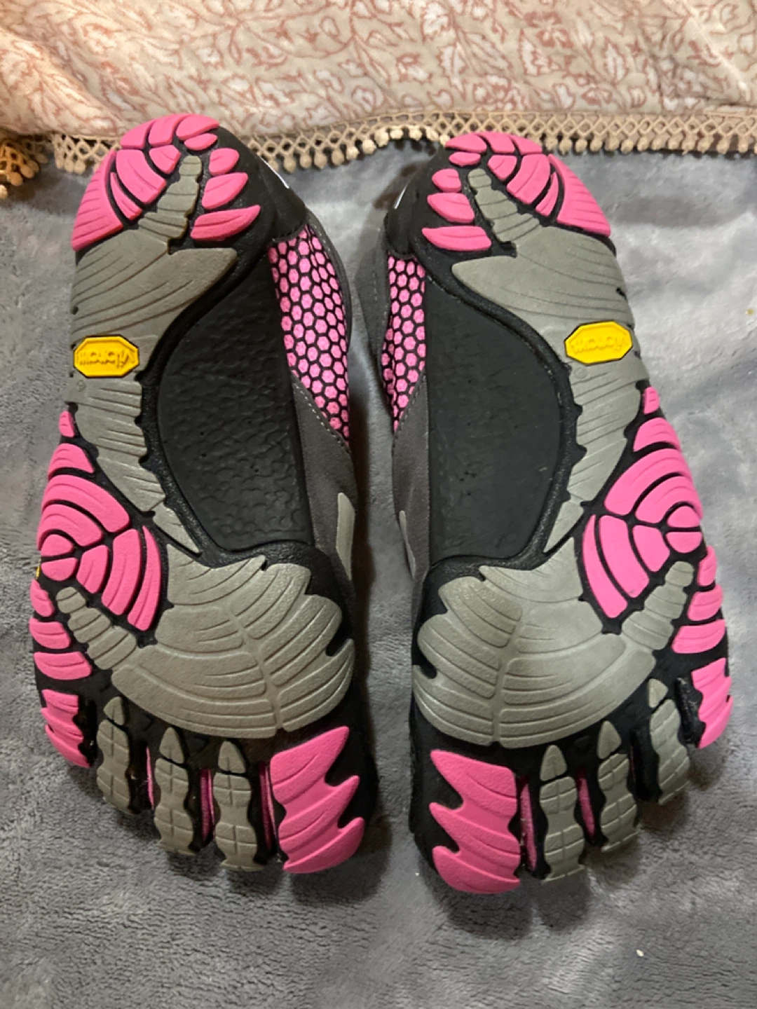 Vibram FiveFingers Women's Running Shoes - photo 2