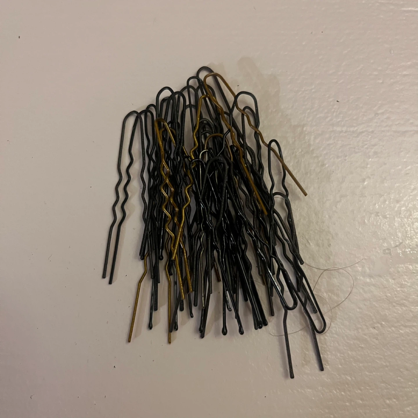 Assorted Bobby Pins & Hair Pins - photo 3