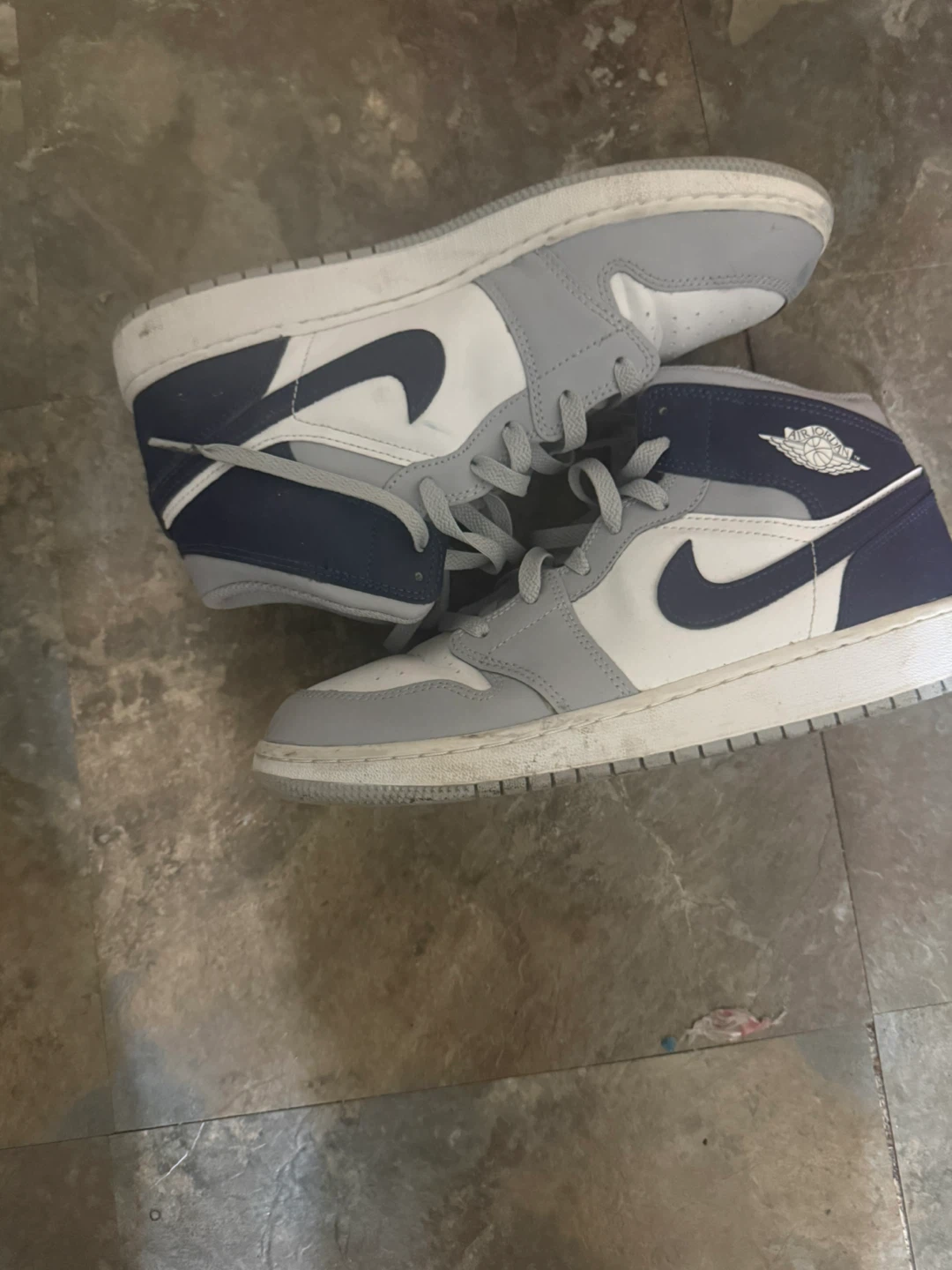 Air Jordan 1 Mid SE Light Smoke Grey Navy White - photo 3
