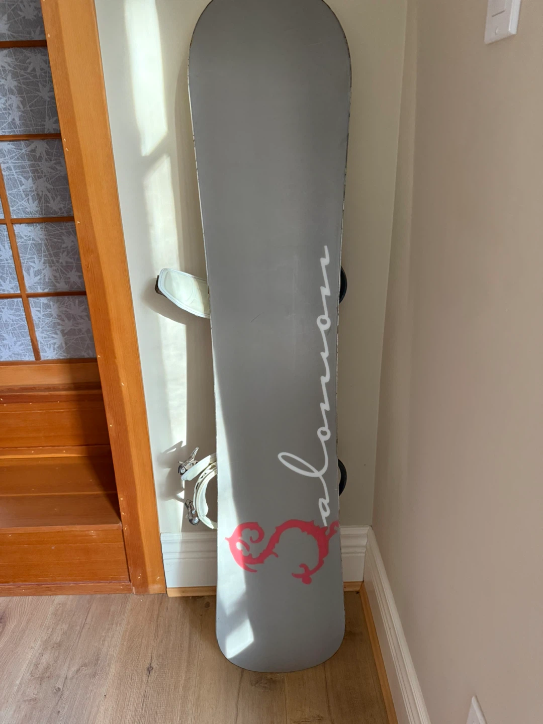 Salomon Radiant Snowboard 139cm with Bindings and Boots - photo 3