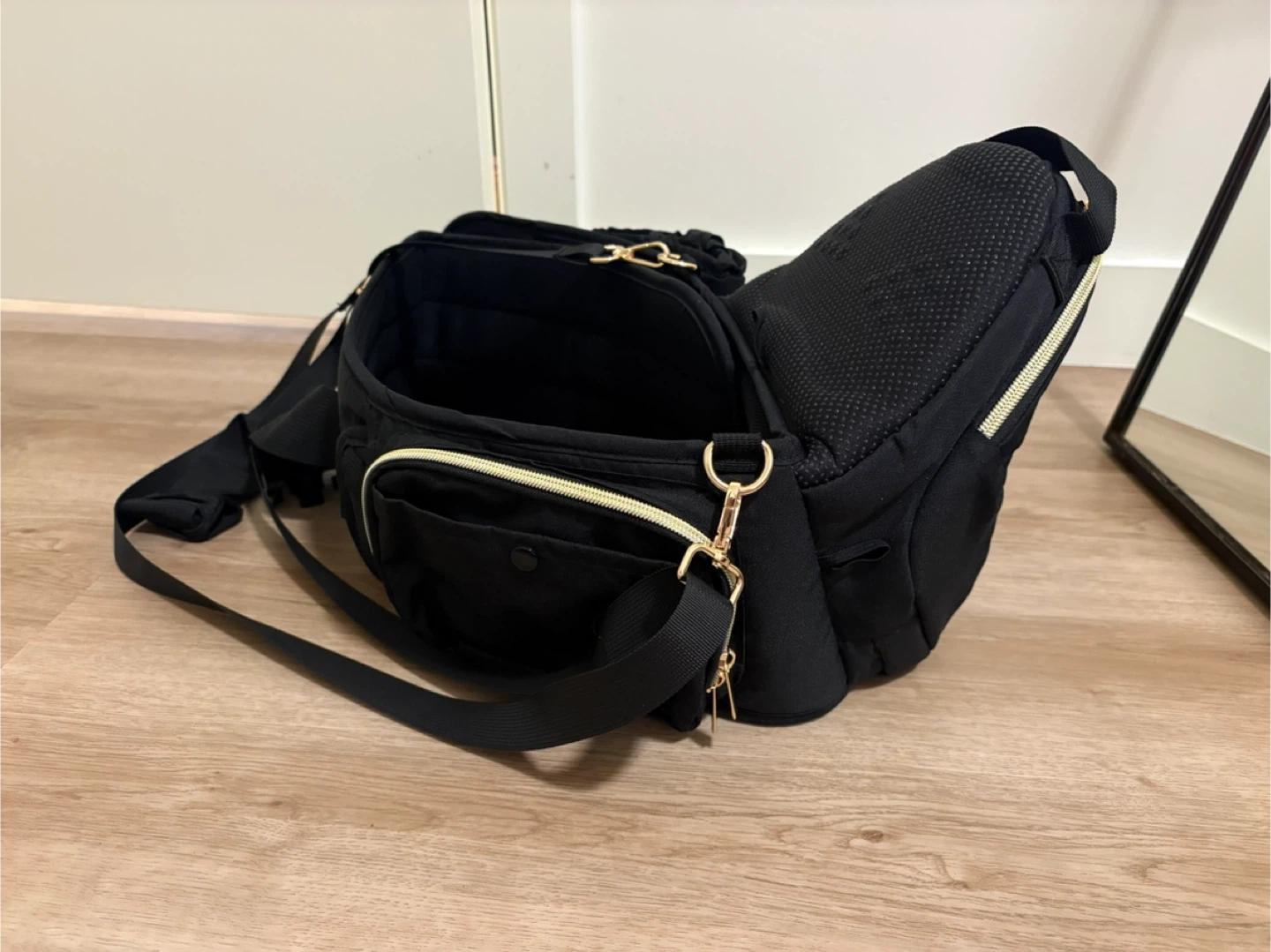 VIFOYO Black Fanny Pack Waist Bag - photo 3