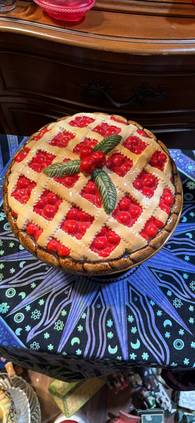 Cherry Pie Baking Dish and Serving Bowl
