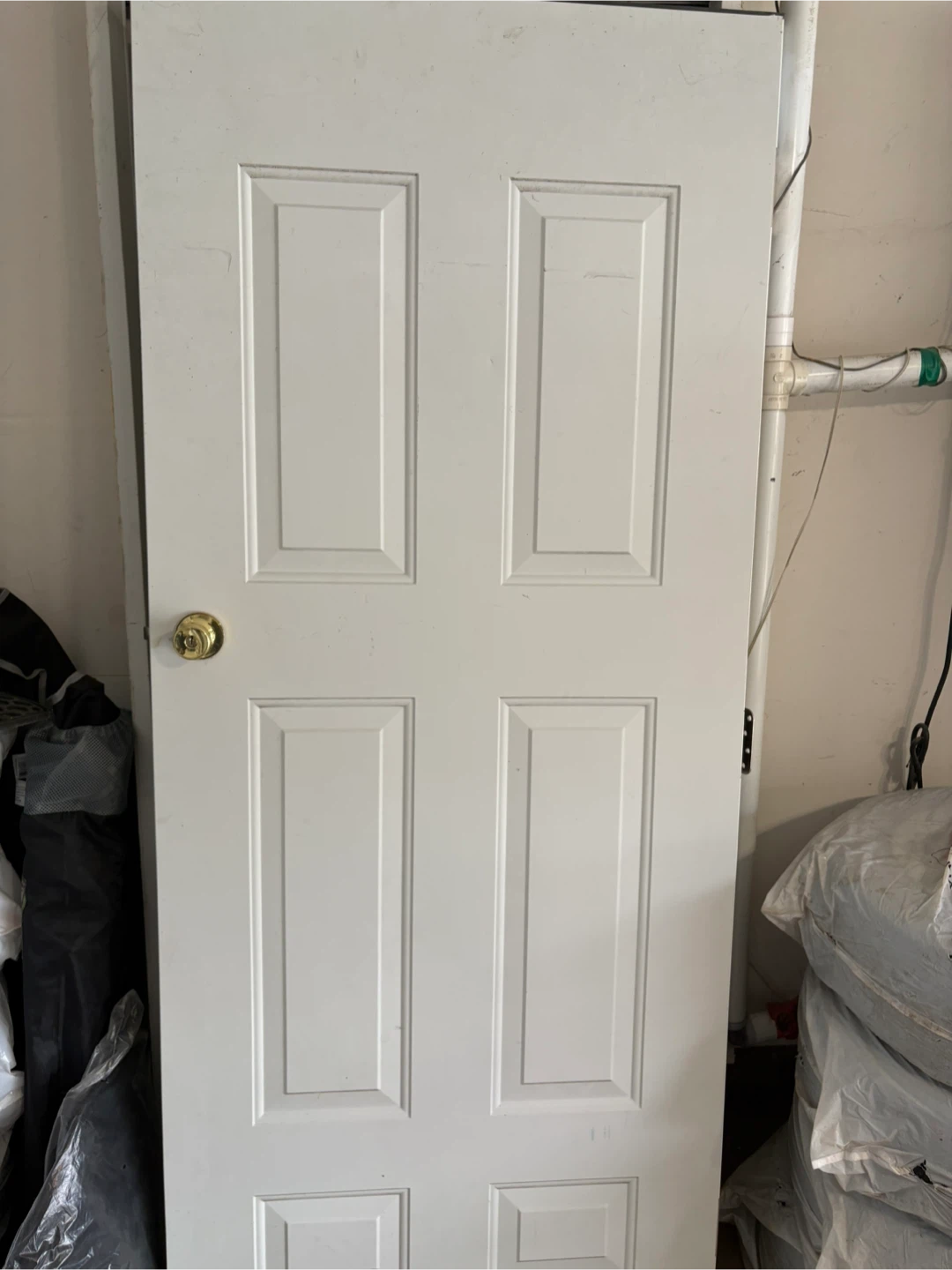 White 4-Panel Exterior Door with Gold Knob - photo 2
