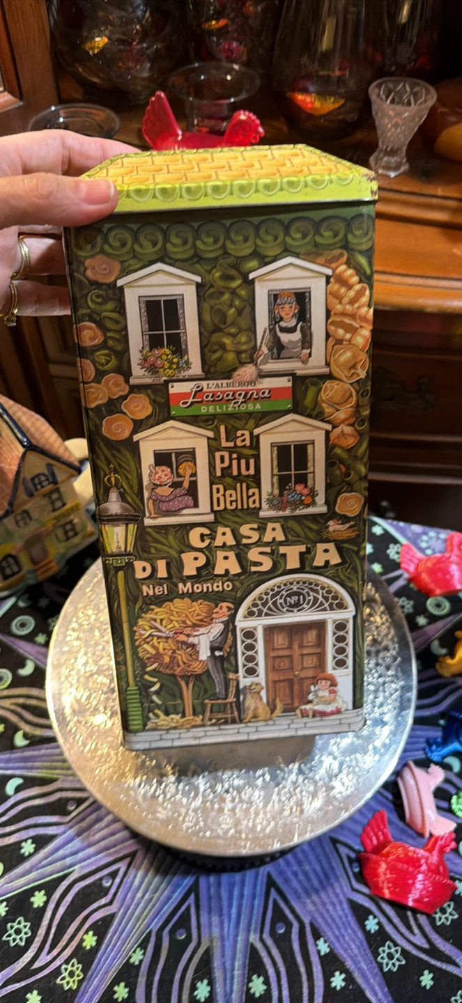 La Piu Bella Casa di Pasta Tin - photo 2