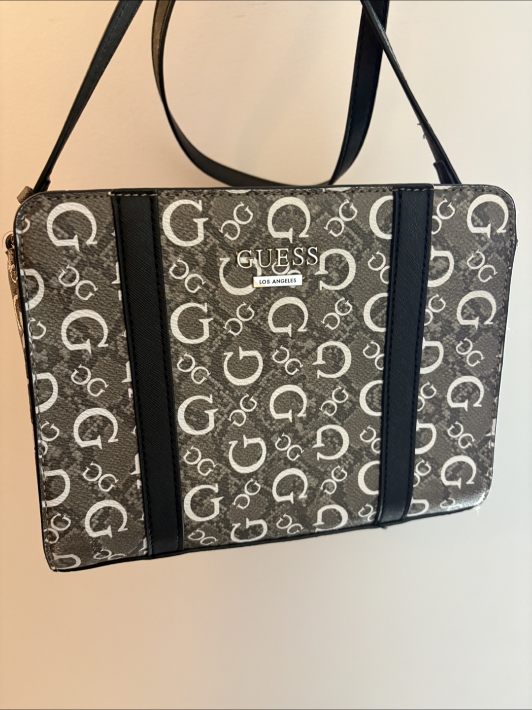 GUESS Crossbody Bag