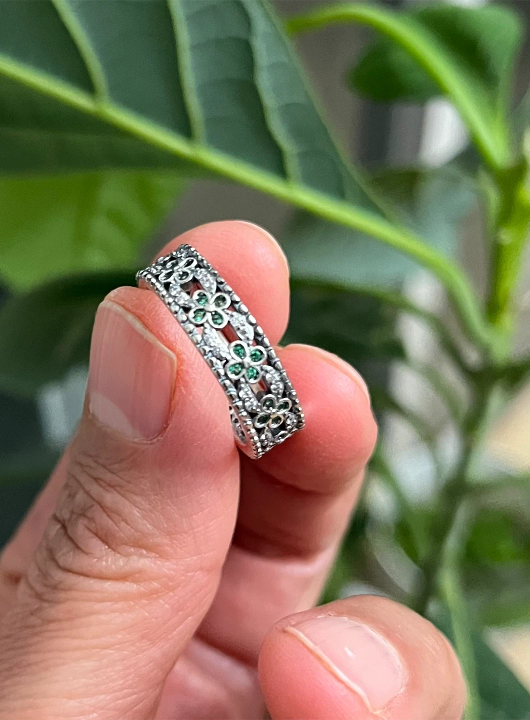 Sterling Silver plated Flower Ring with Green and White Stones - photo 3