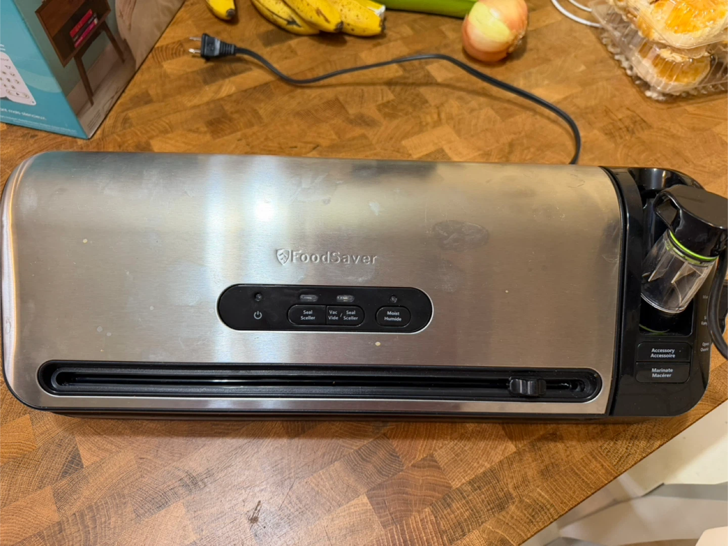 FoodSaver Vacuum Sealer System - photo 4