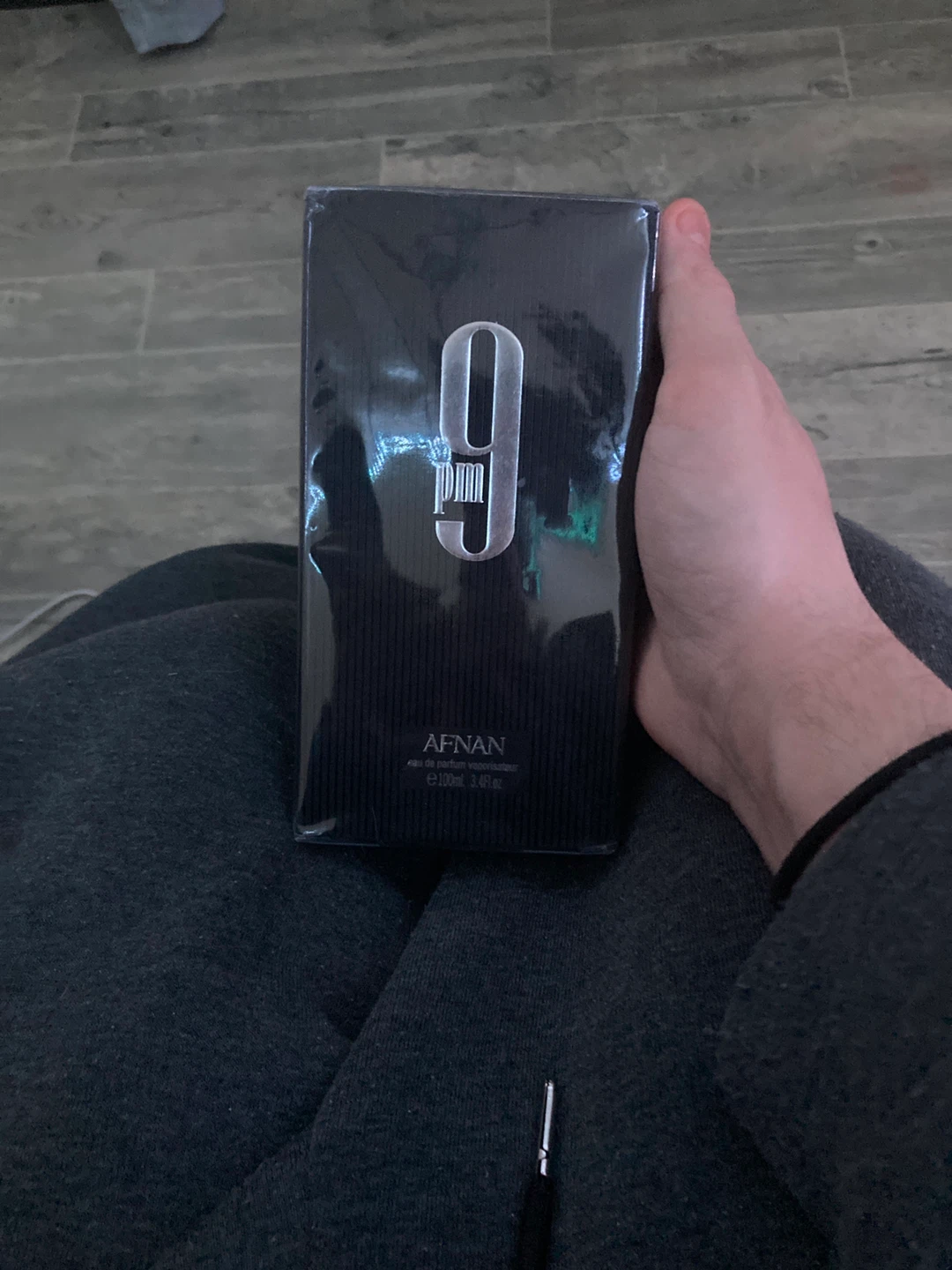 Afnan 9 PM Eau de Parfum Vaporisateur for Men, 3.4 Fl Oz - photo 2