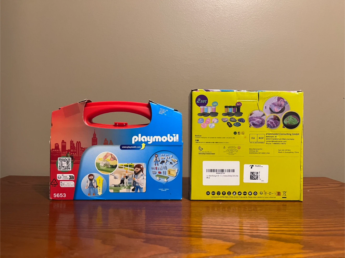 PLAYMOBIL VET VISIT & ROCK PAINTING KIT - photo 2