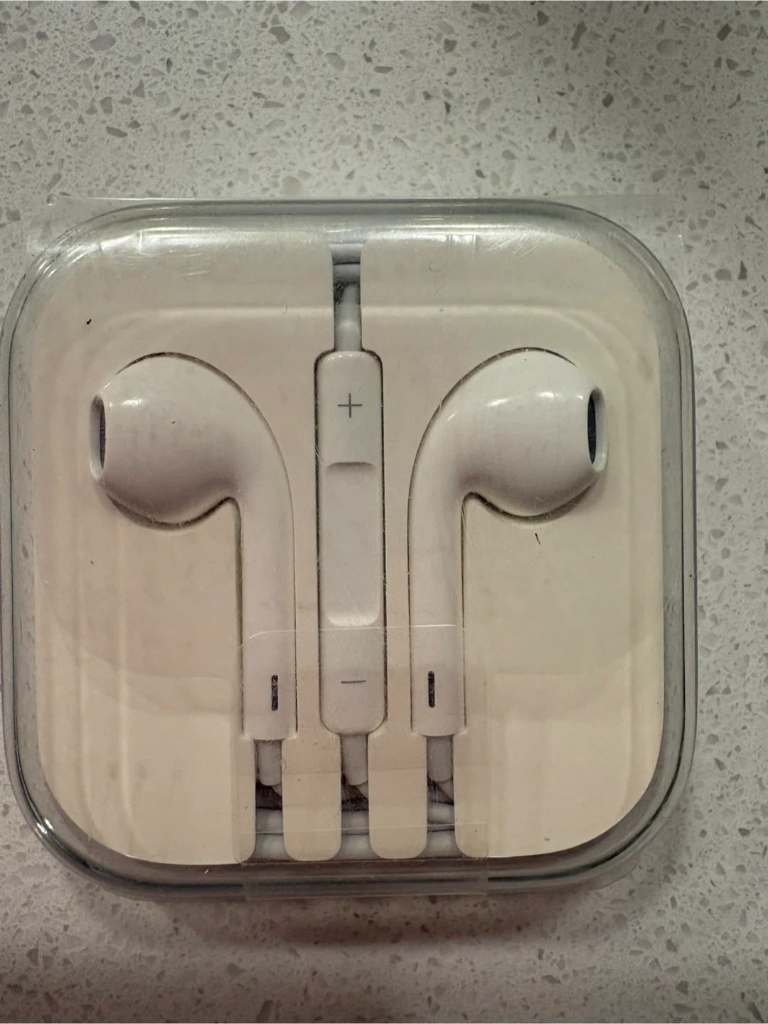 BRAND NEW! Apple Headphones