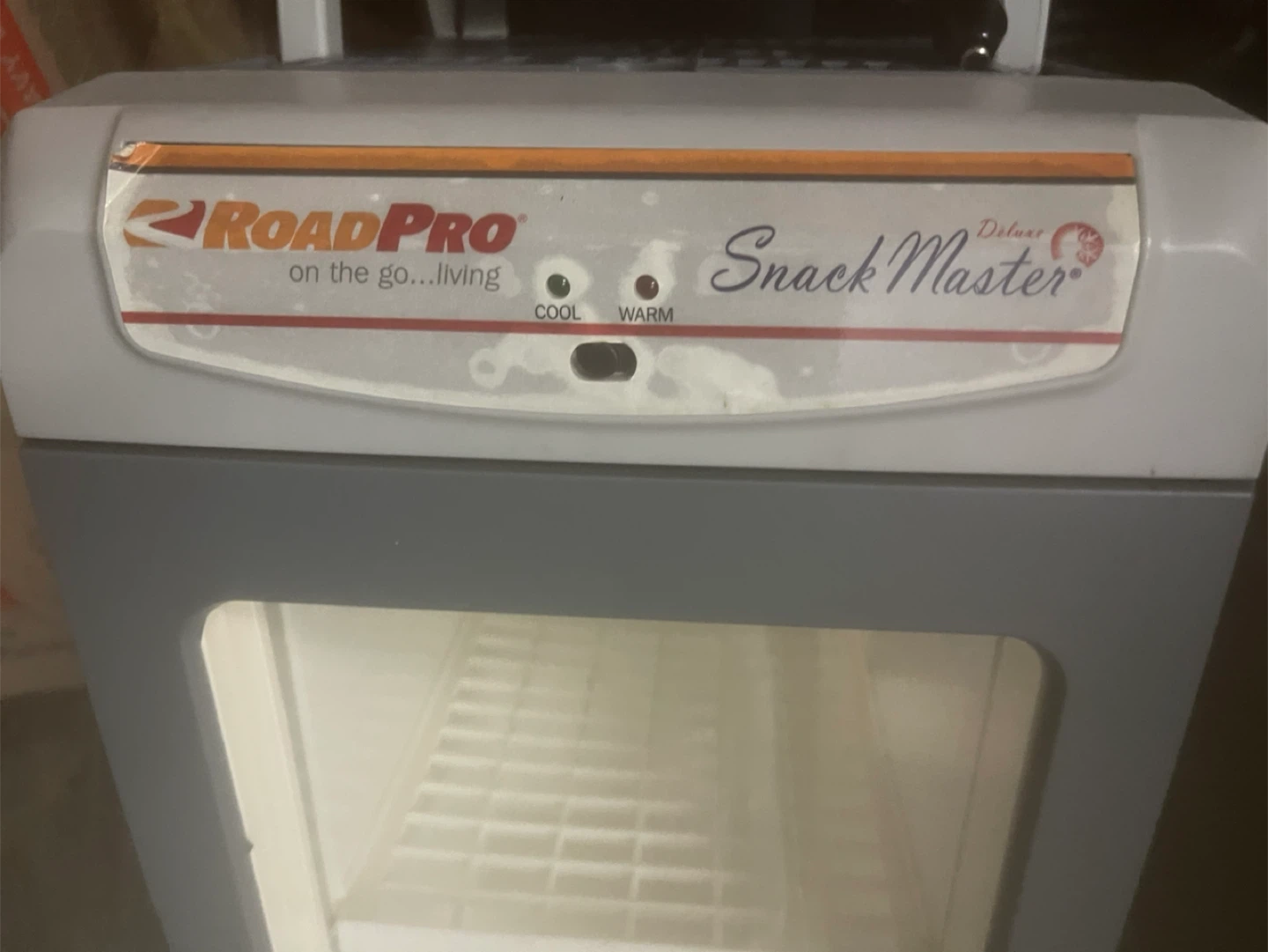 RoadPro SnackMaster Deluxe Portable 12V Cooler/Warmer - photo 2