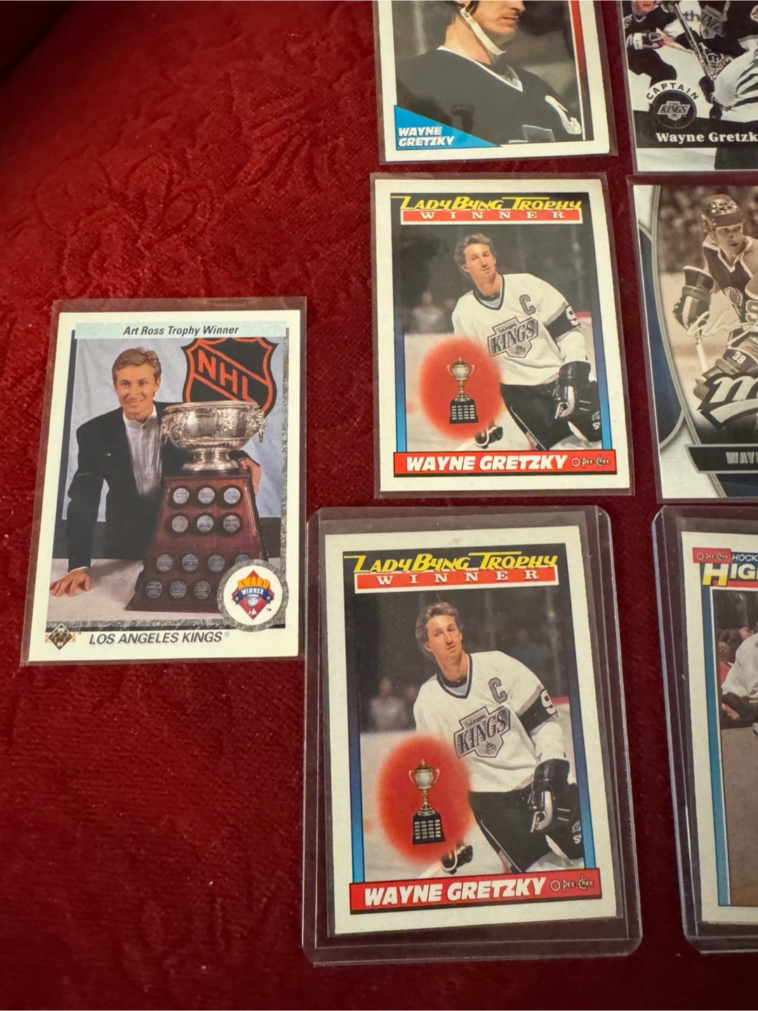 Collection of Wayne Gretzky Hockey Cards 🥕 - photo 2