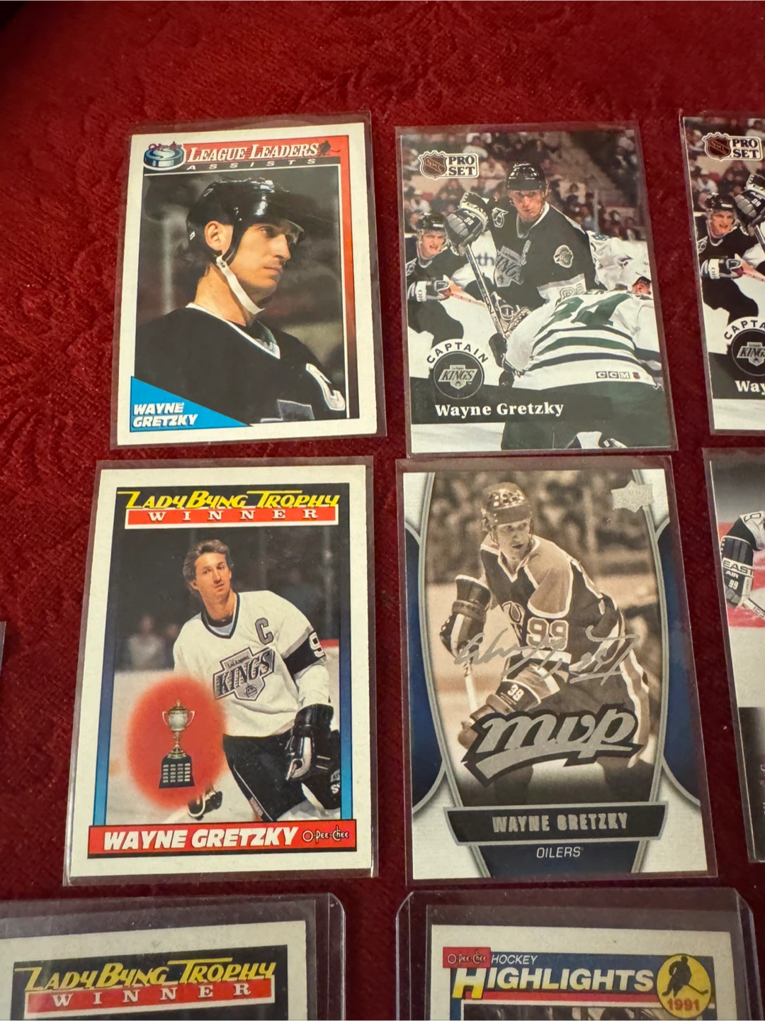 Collection of Wayne Gretzky Hockey Cards 🥕 - photo 5