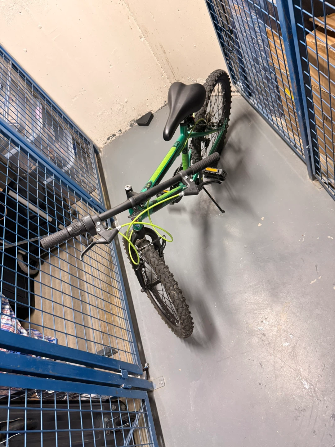 Boys Bike 20” - photo 4