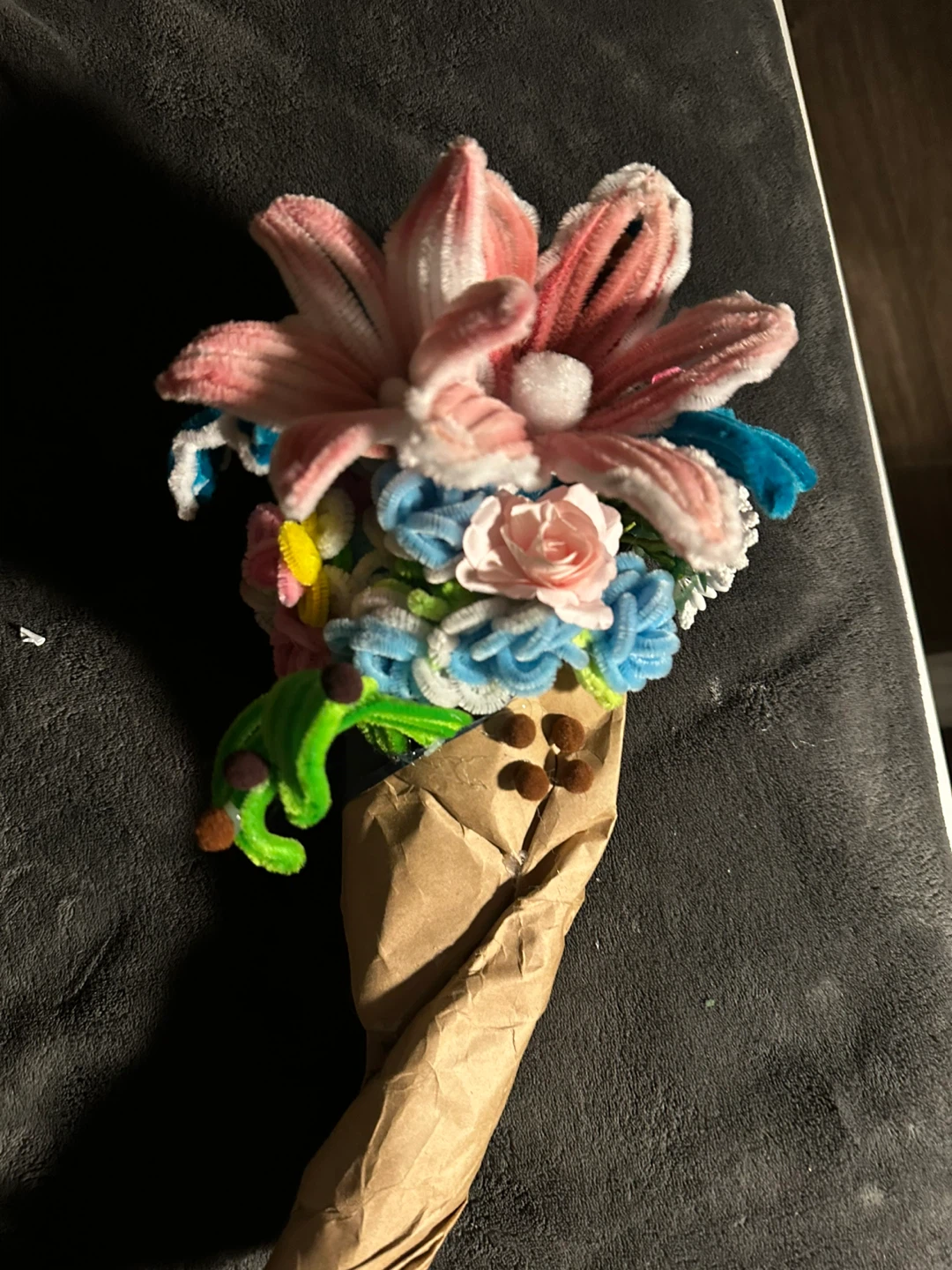Pipe Cleaner Flower Bouquet