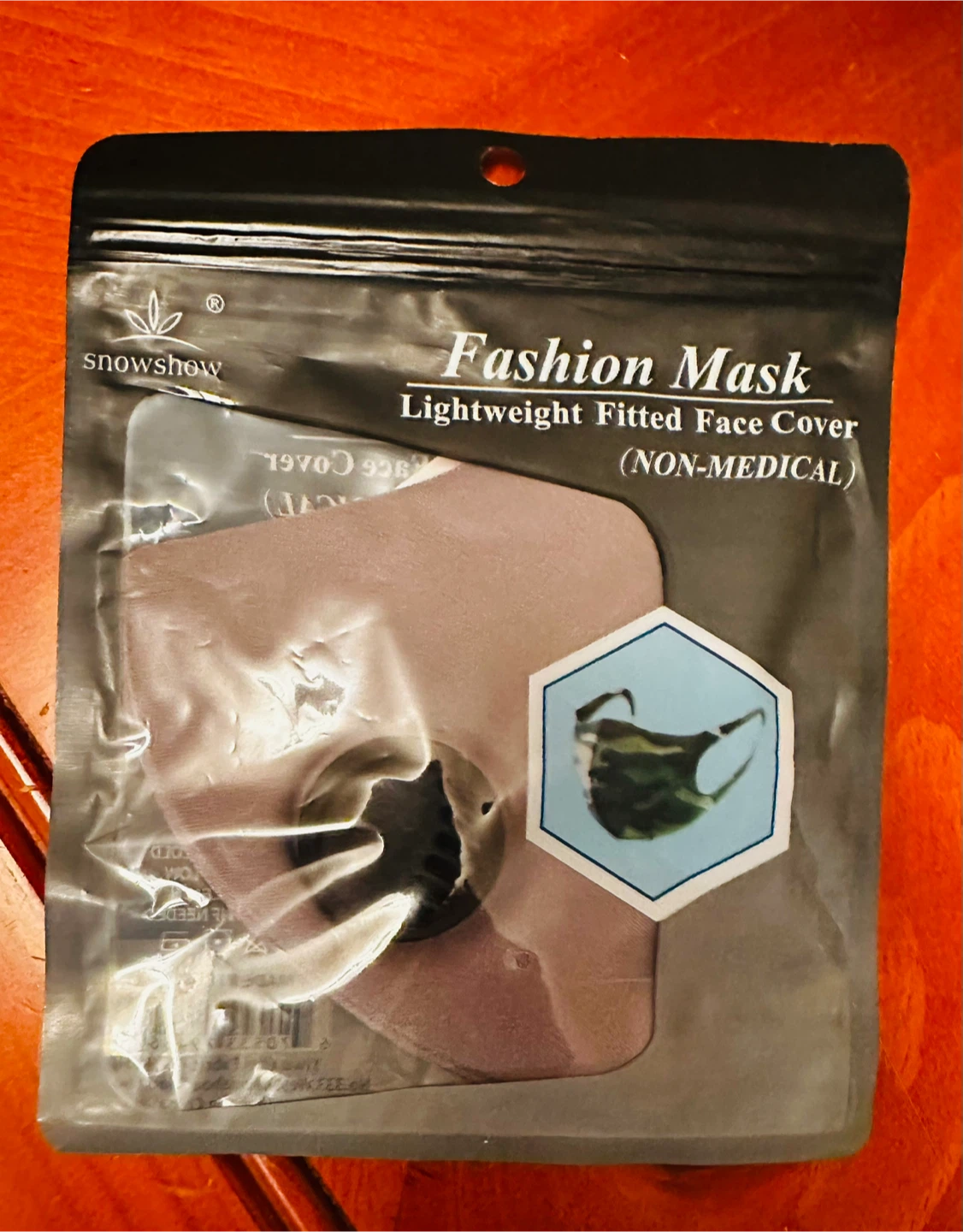 Snowshow Fashion Mask Lightweight Fitted Face Cover