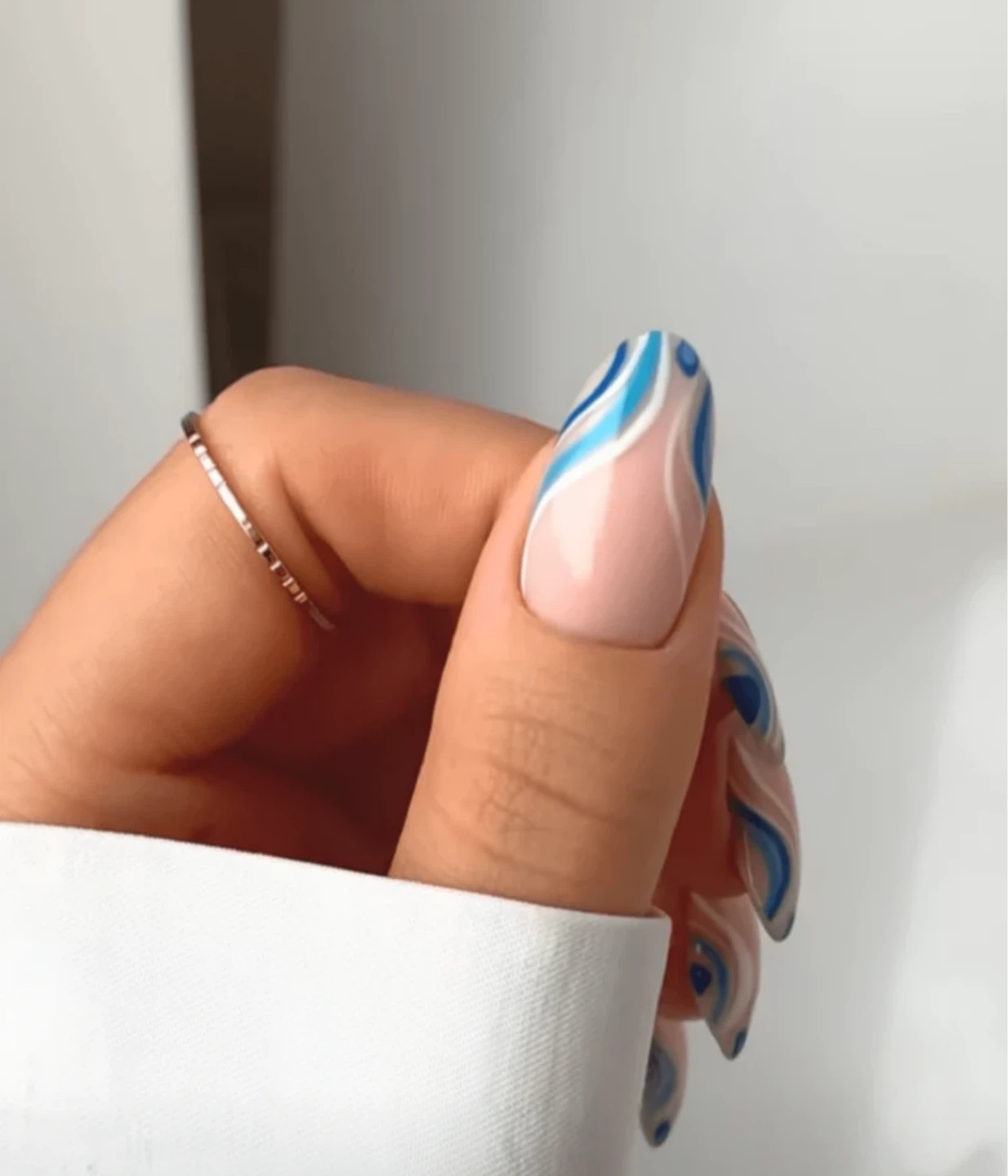 Press-On Nails with Blue and White Swirl Design - photo 2