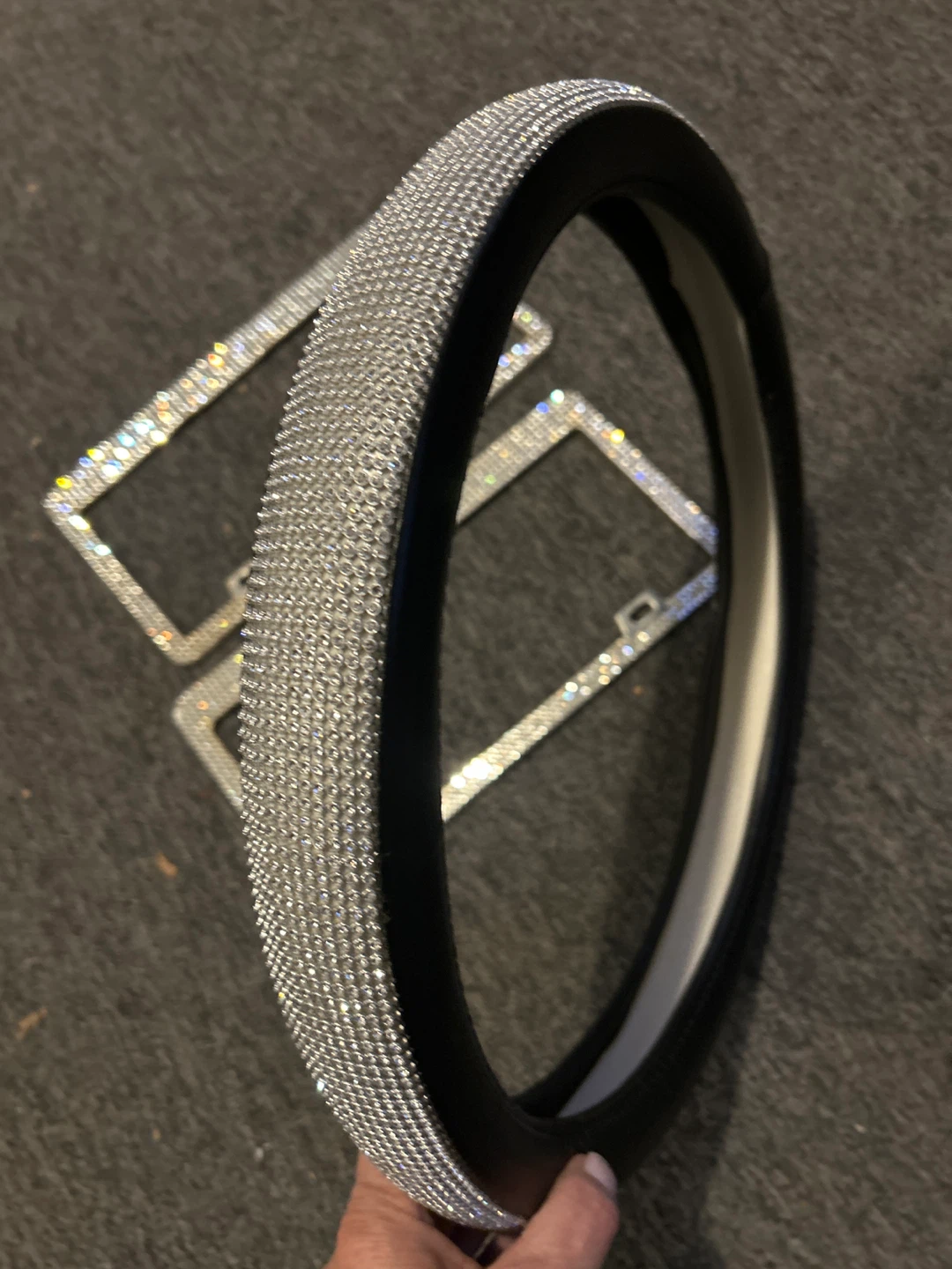 Sparkly Steering Wheel Cover and License Plate Frames Set - photo 3