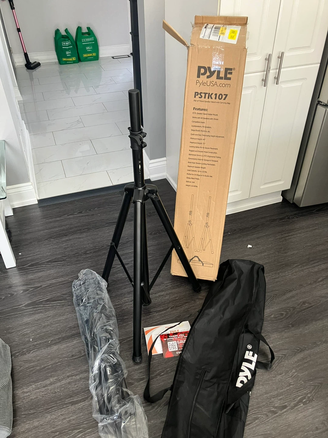Pyle PSTK107 Pair of Tripod Speaker Stands with Carrying Bag