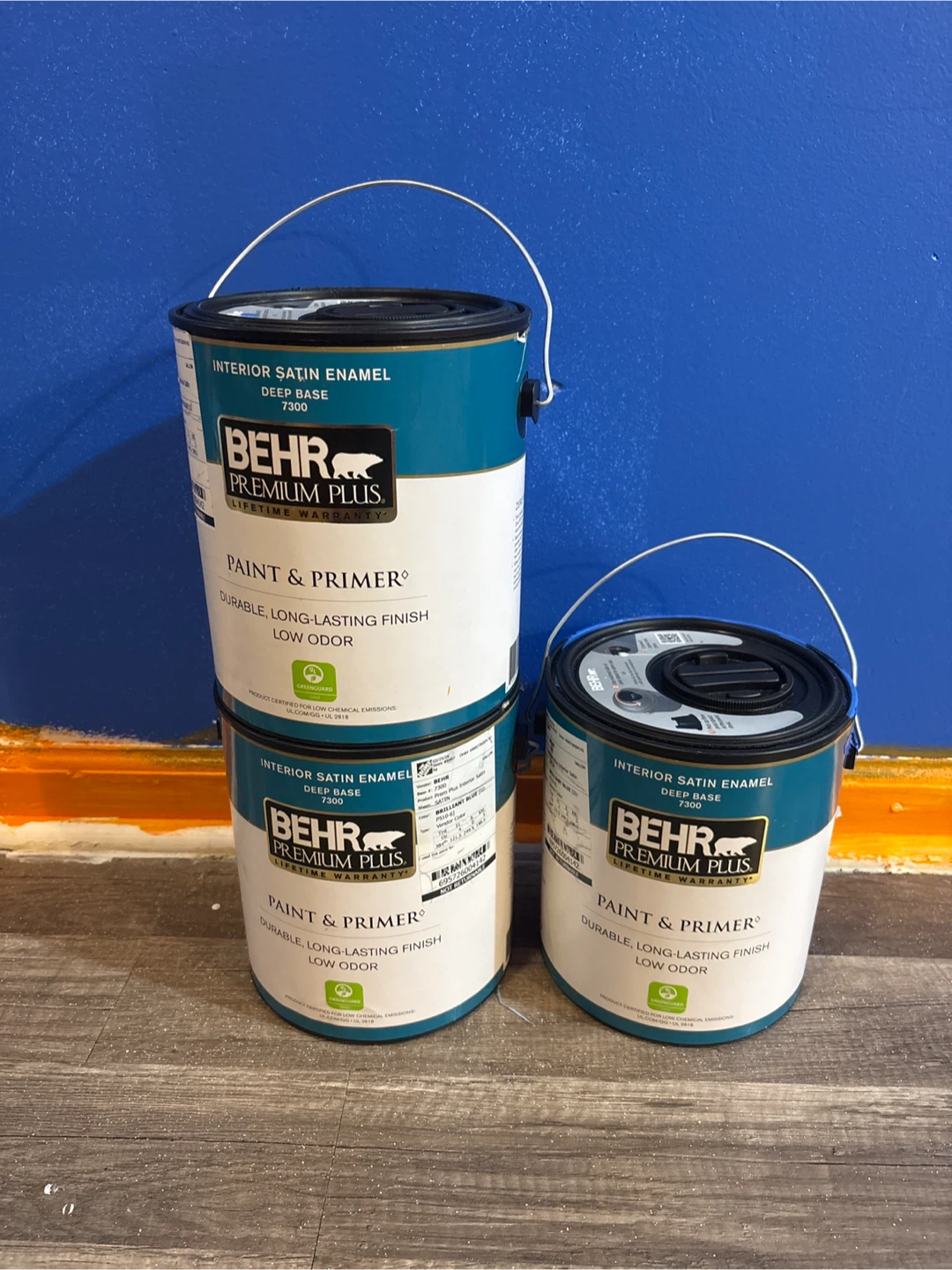 BEHR PREMIUM PLUS  Satin Enamel Paint & Primer
