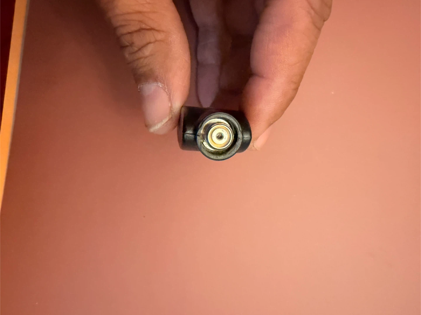 Logic USB Charger - photo 2