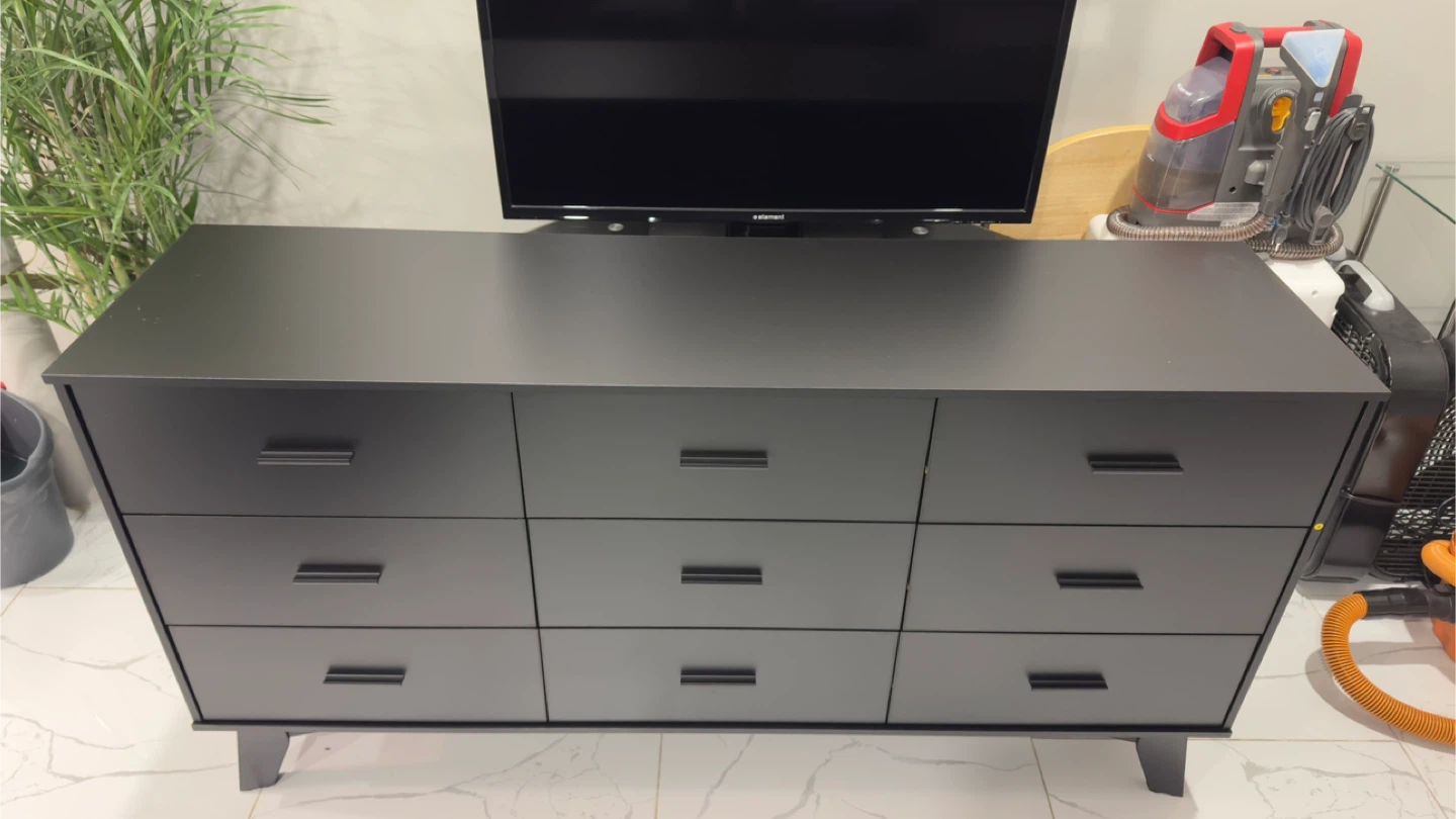 Modern 9-Drawer Dresser – Fully Assembled (New!)