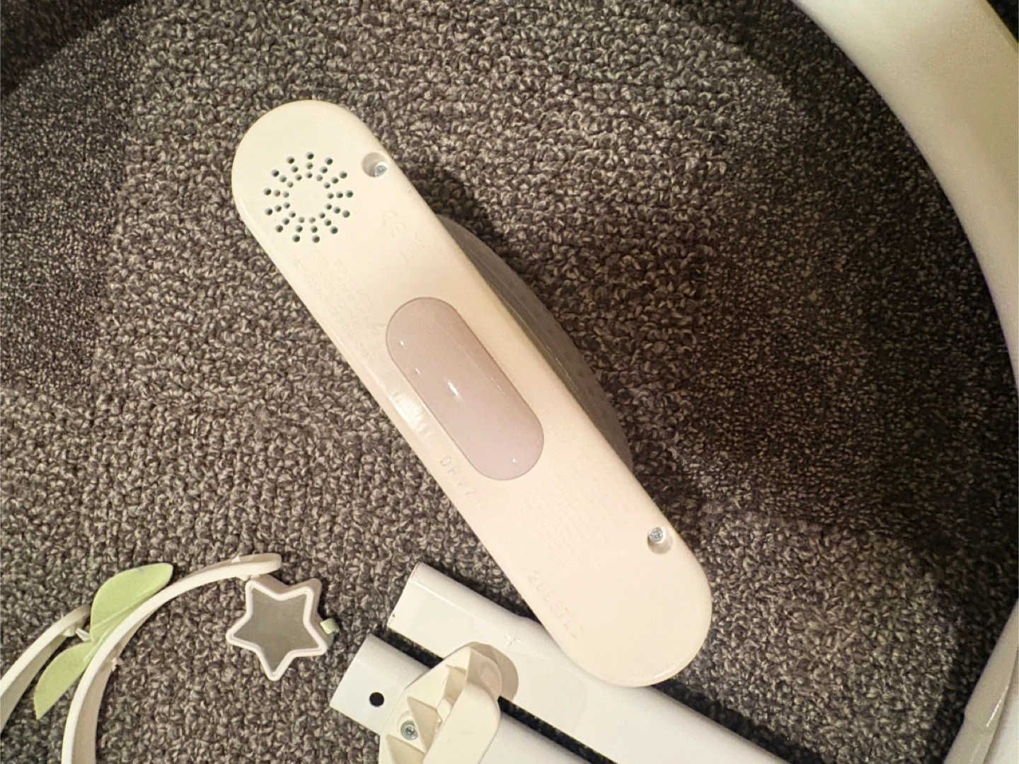 Fisher-Price Baby Bedside Sleeper Soothing Motions Bassinet - photo 5
