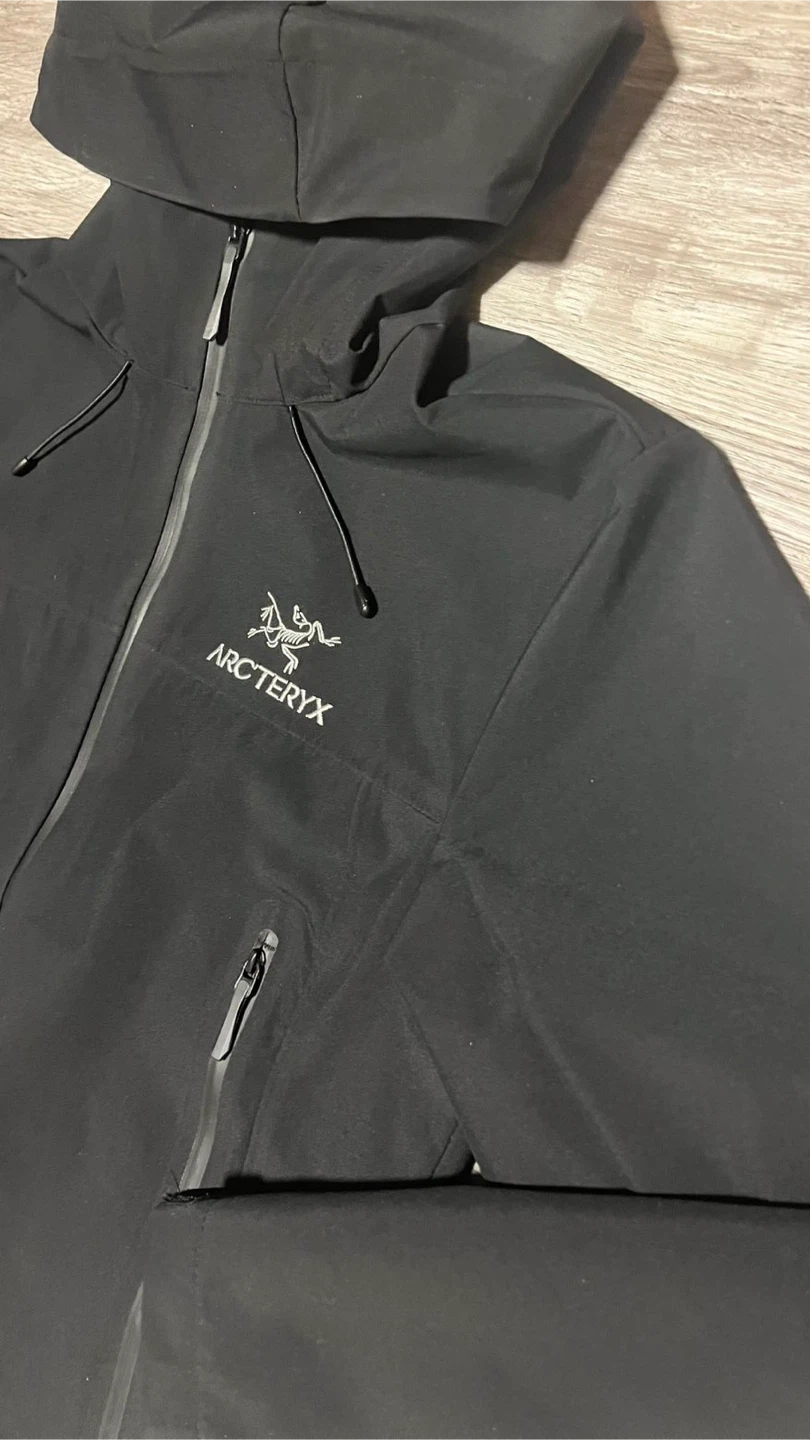 Arc'teryx Black Gore-Tex Jacket - photo 5