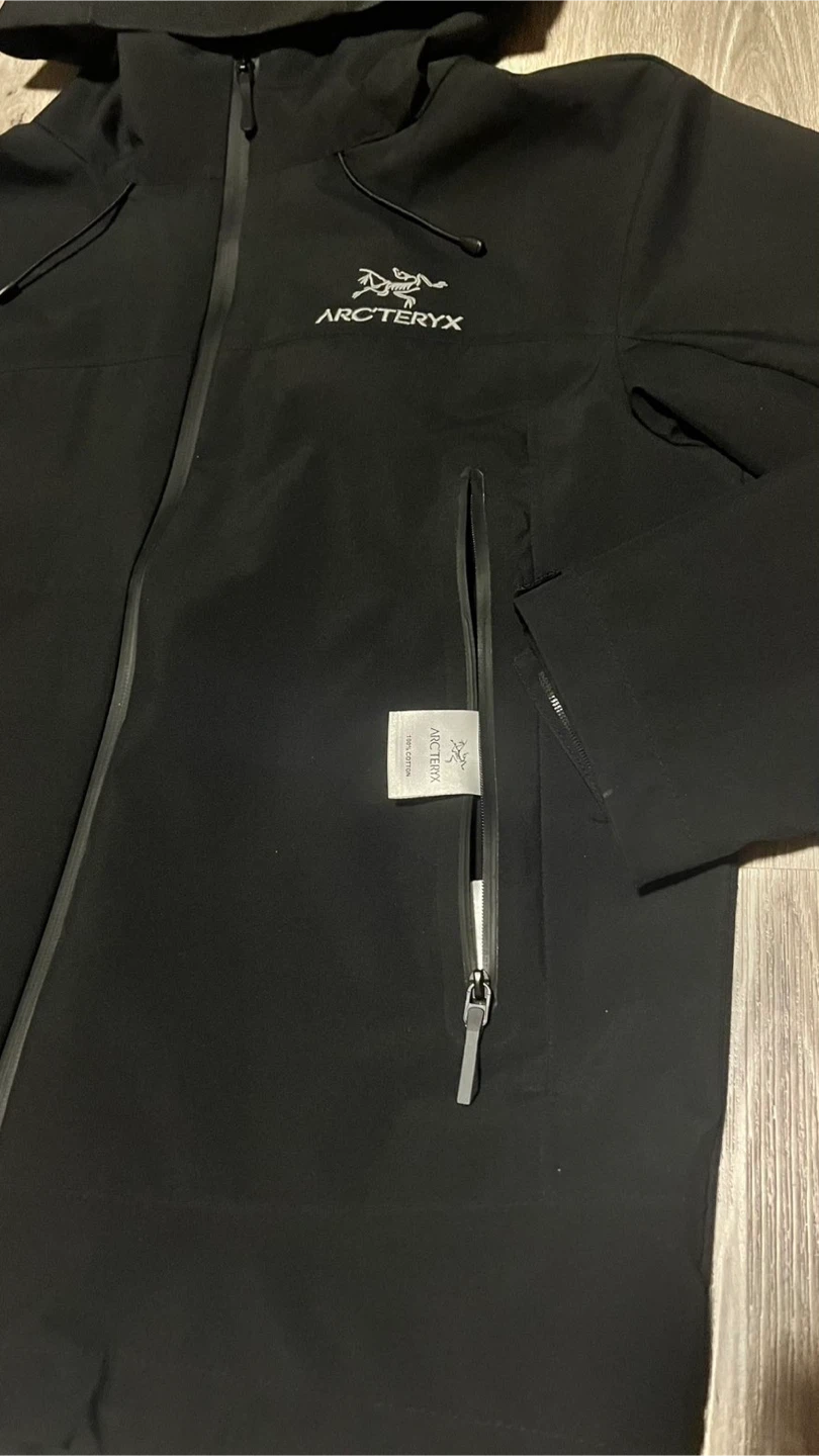 Arc'teryx Black Gore-Tex Jacket - photo 4