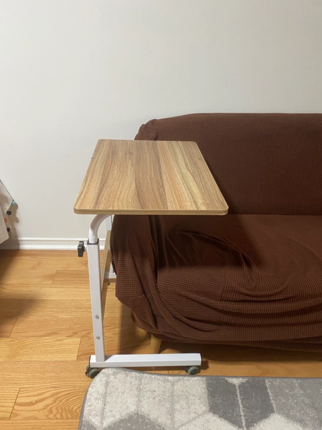 Side table with adjustable heights and wheels .. - photo 2