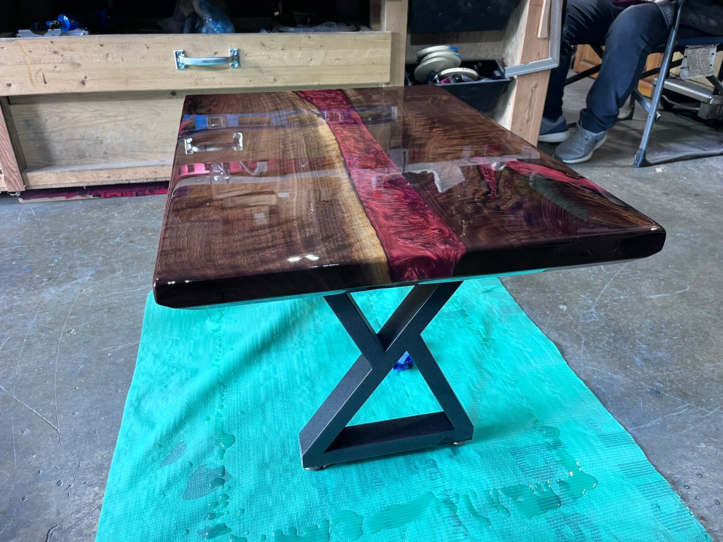 Live Edge dark walnut Wood and Red Resin Coffee Table - photo 2