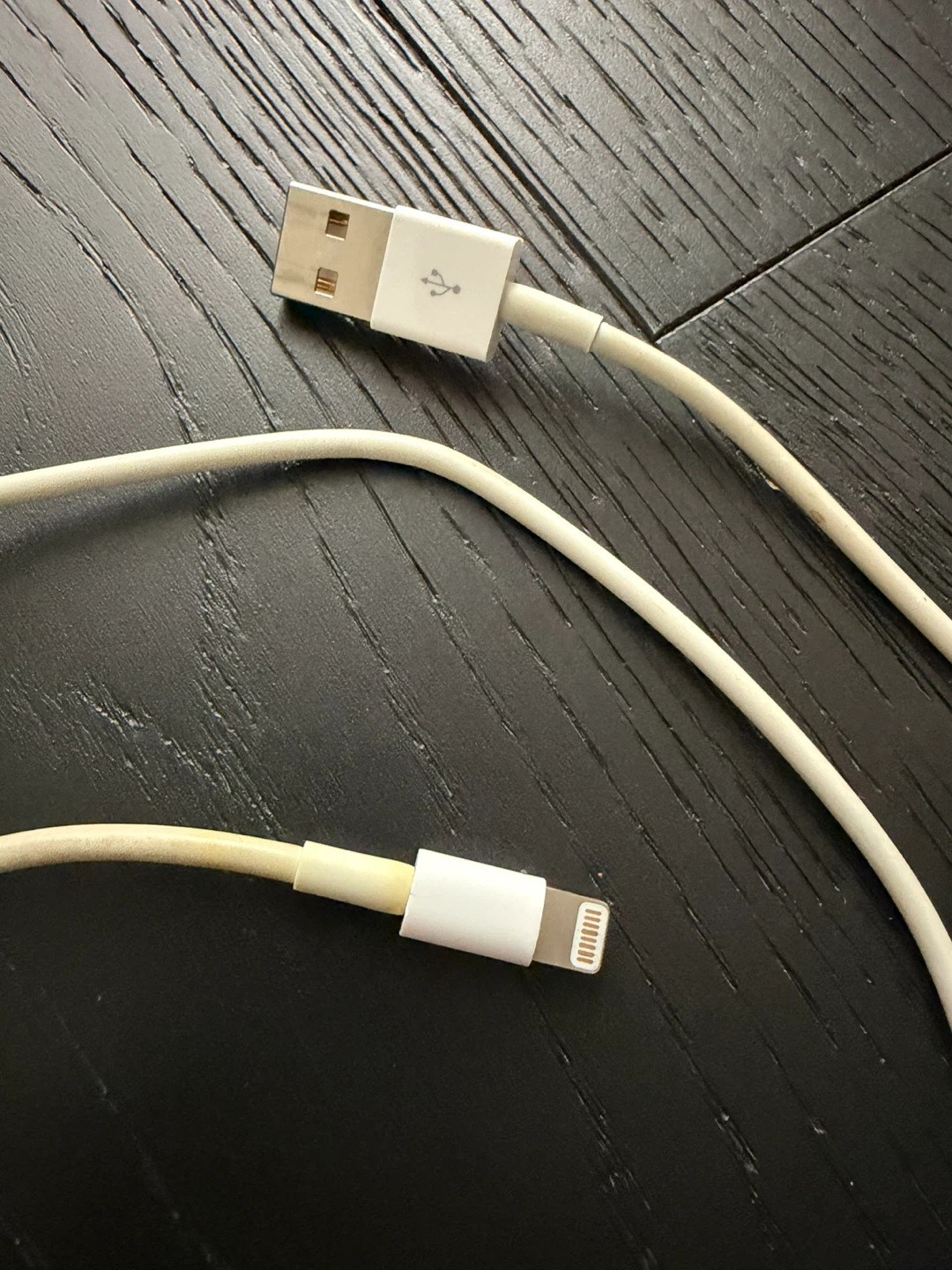Apple Lightning to USB Cable 🥕 - photo 2
