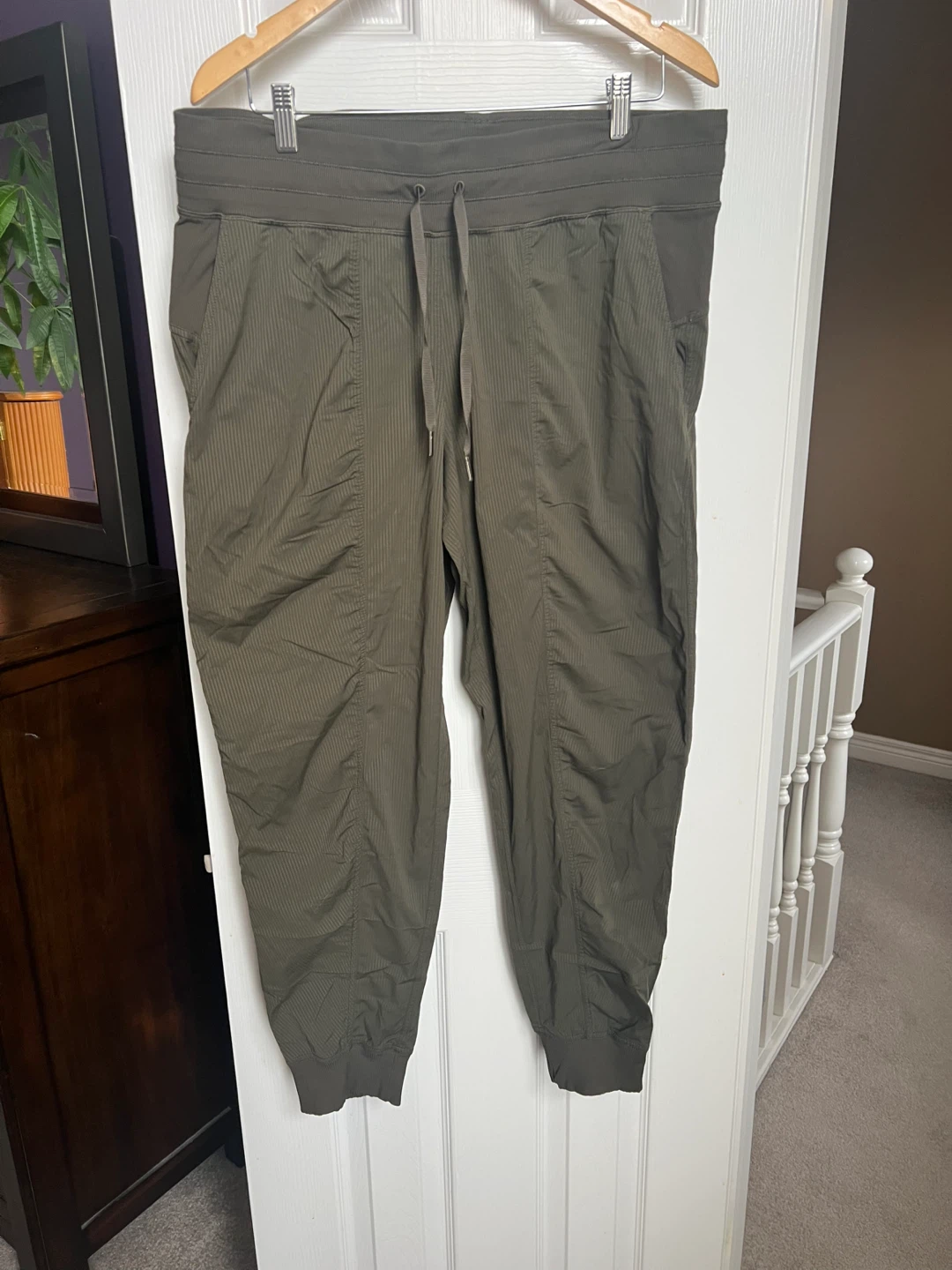 Size 14 lulu dance studio pants