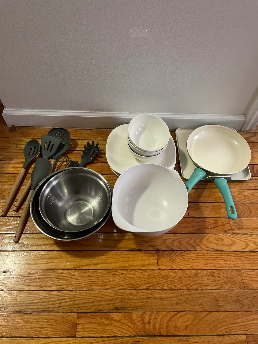 Kitchen Items Must be picked up by Friday 3/27