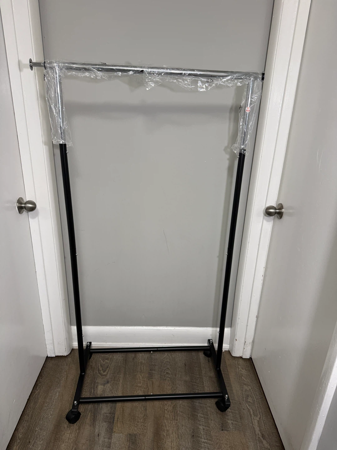 Simple Houseware Rolling Garment Rack - photo 5
