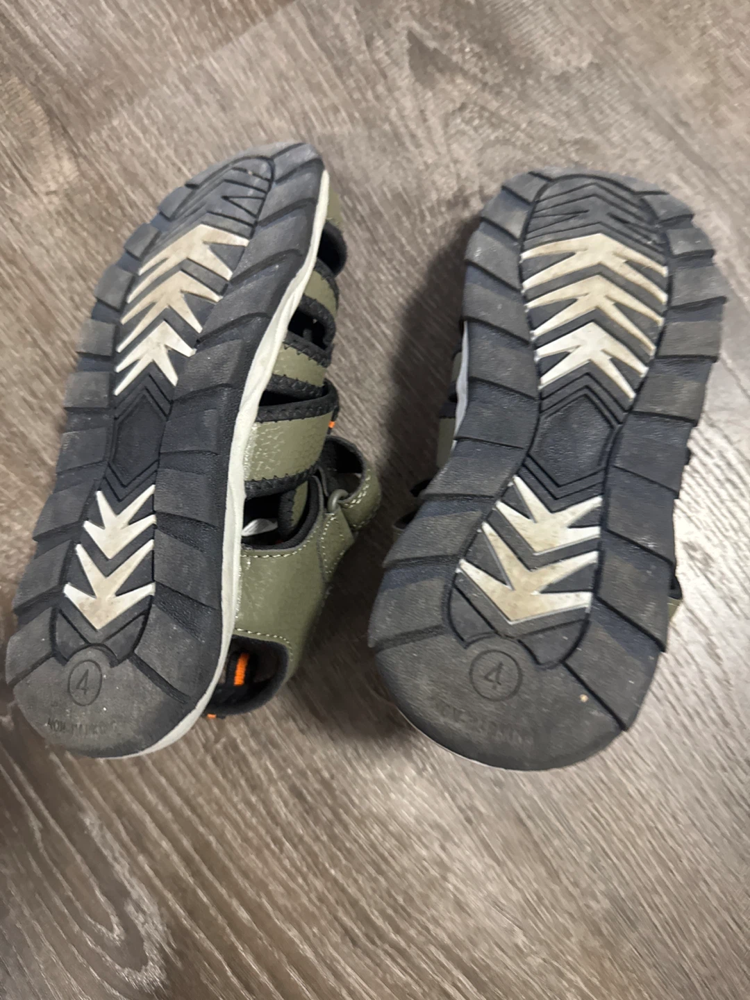 Kids Sport Sandals Size 4 Green Orange Excellent condition - photo 2