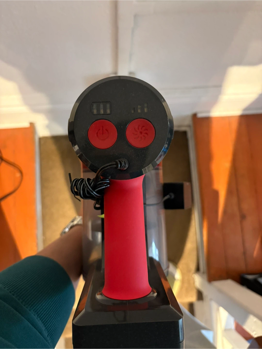 iWoly Stick Vacuum Cleaner - photo 3