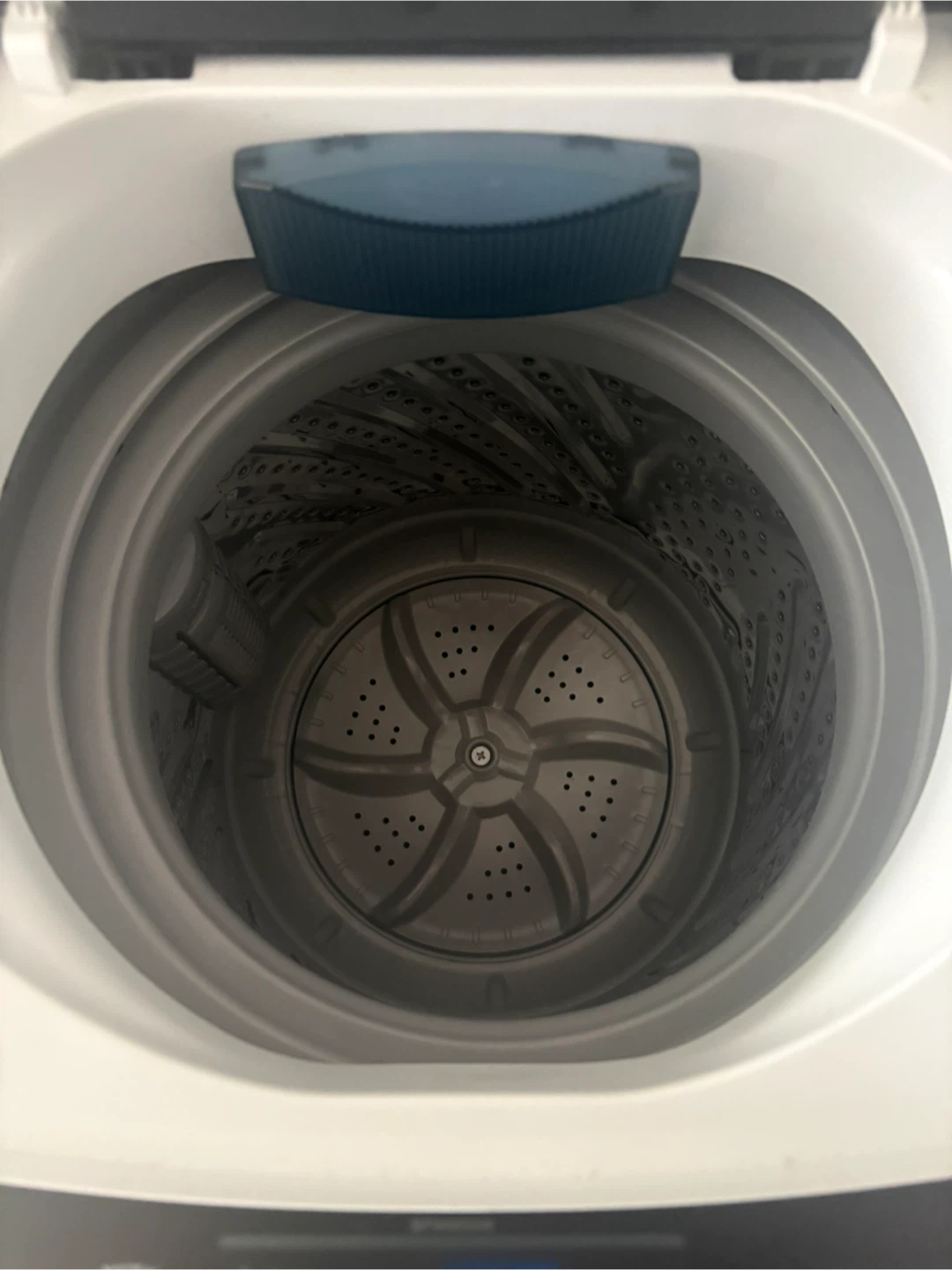 Black+Decker Compact Portable Washing Machine - photo 3
