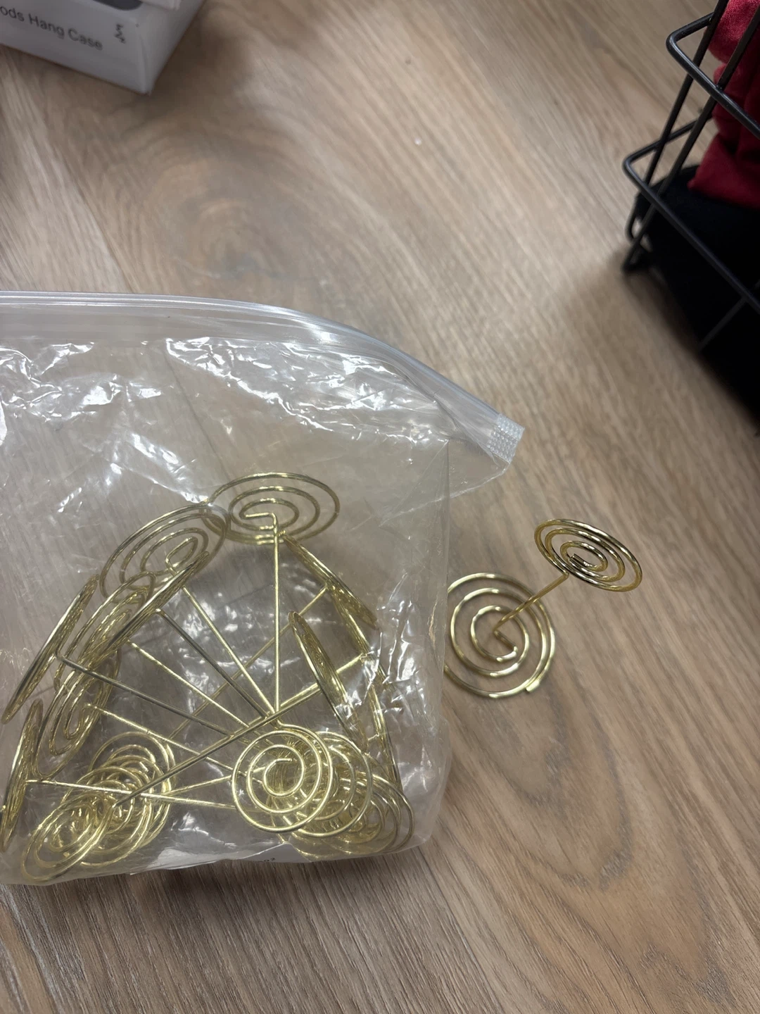 Gold Swirl Place Card Holders - Set of 12