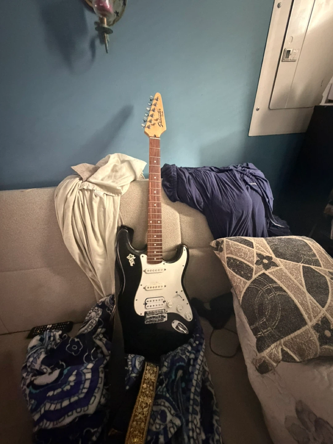 Squier Electric Guitar - Black - photo 2