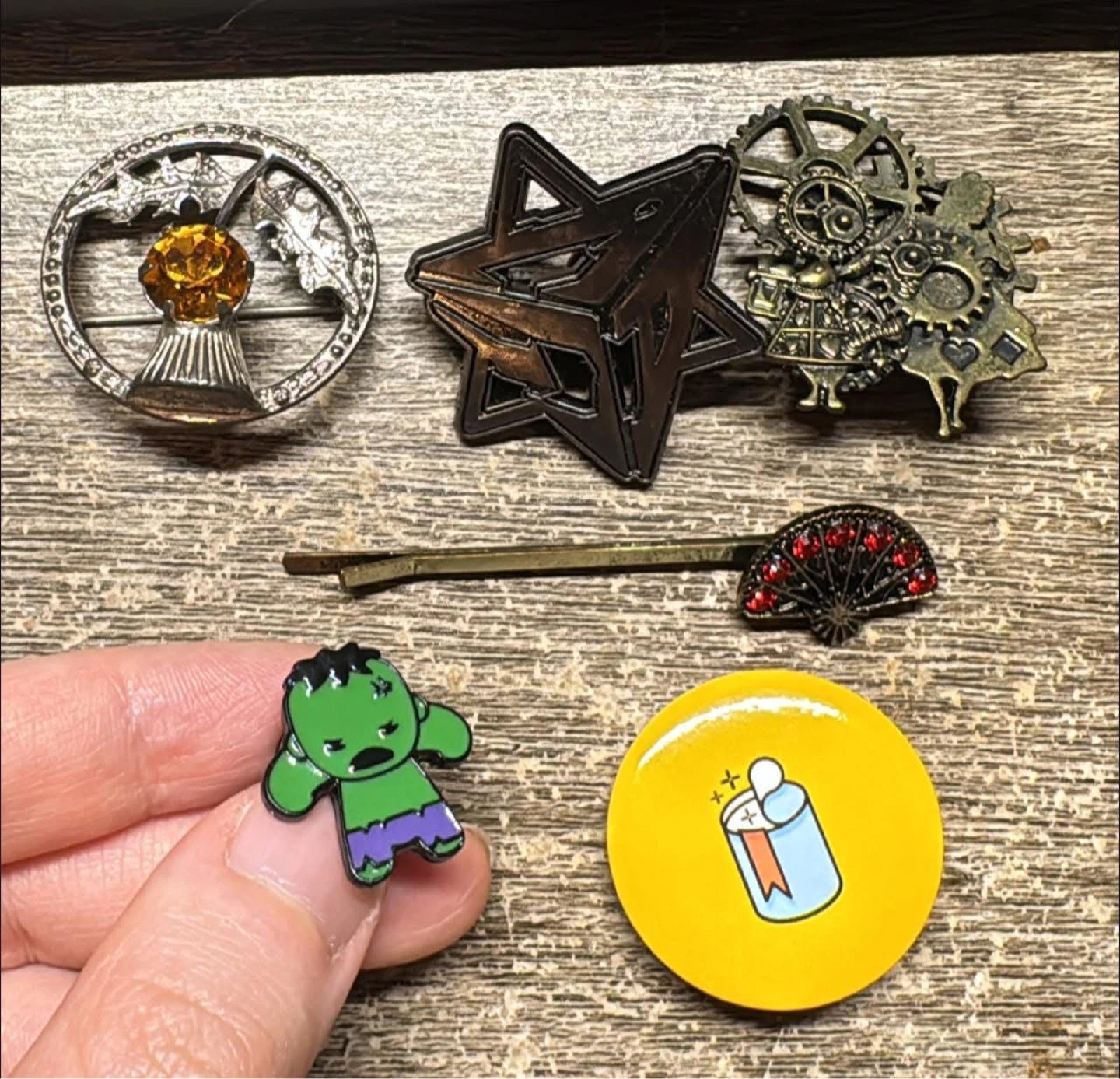 Assorted Brooches, Pins and Hair Clip Lot
