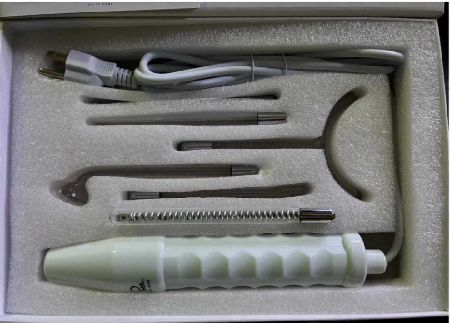 NuDerma Clinical Skin Therapy Wand with 6 attachments - photo 2