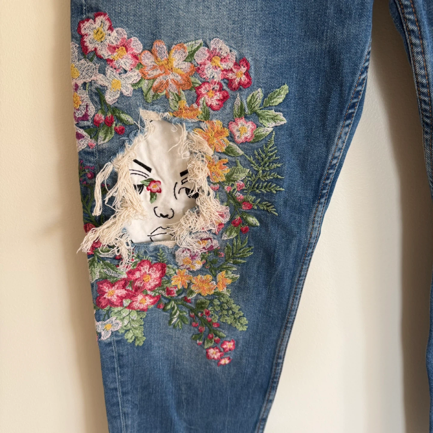 Zara Floral Embroidered Jeans - photo 3