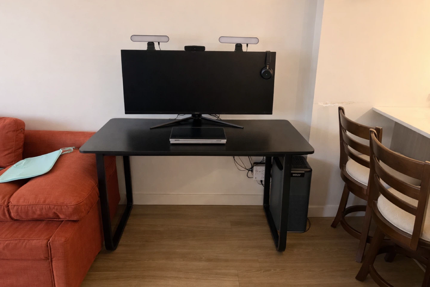 Modern Black Computer Desk / Workstation Table – new like