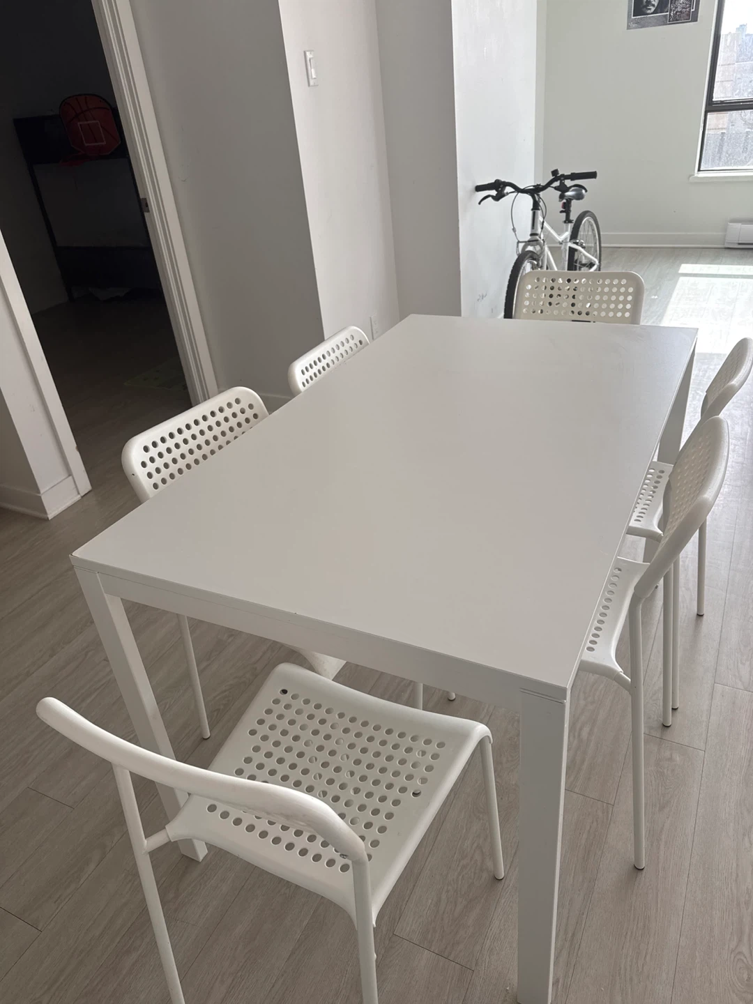 White Dining Table and Six Chairs Set