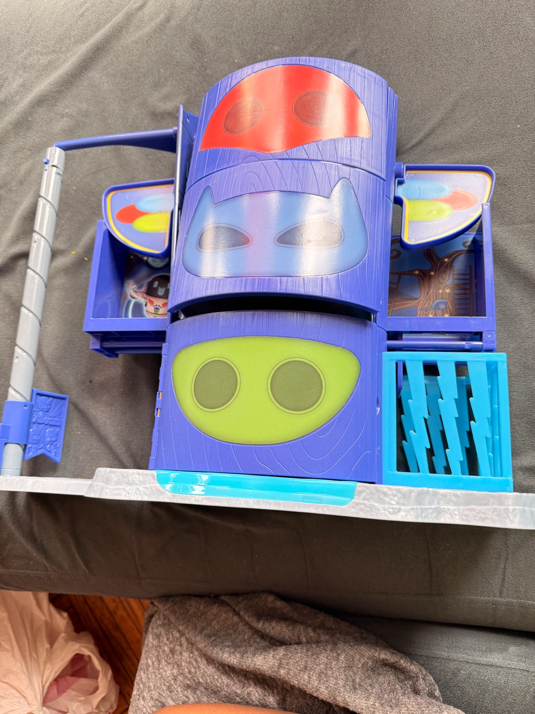 PJ Masks PJ Seeker Toy Playset with Figures - photo 4