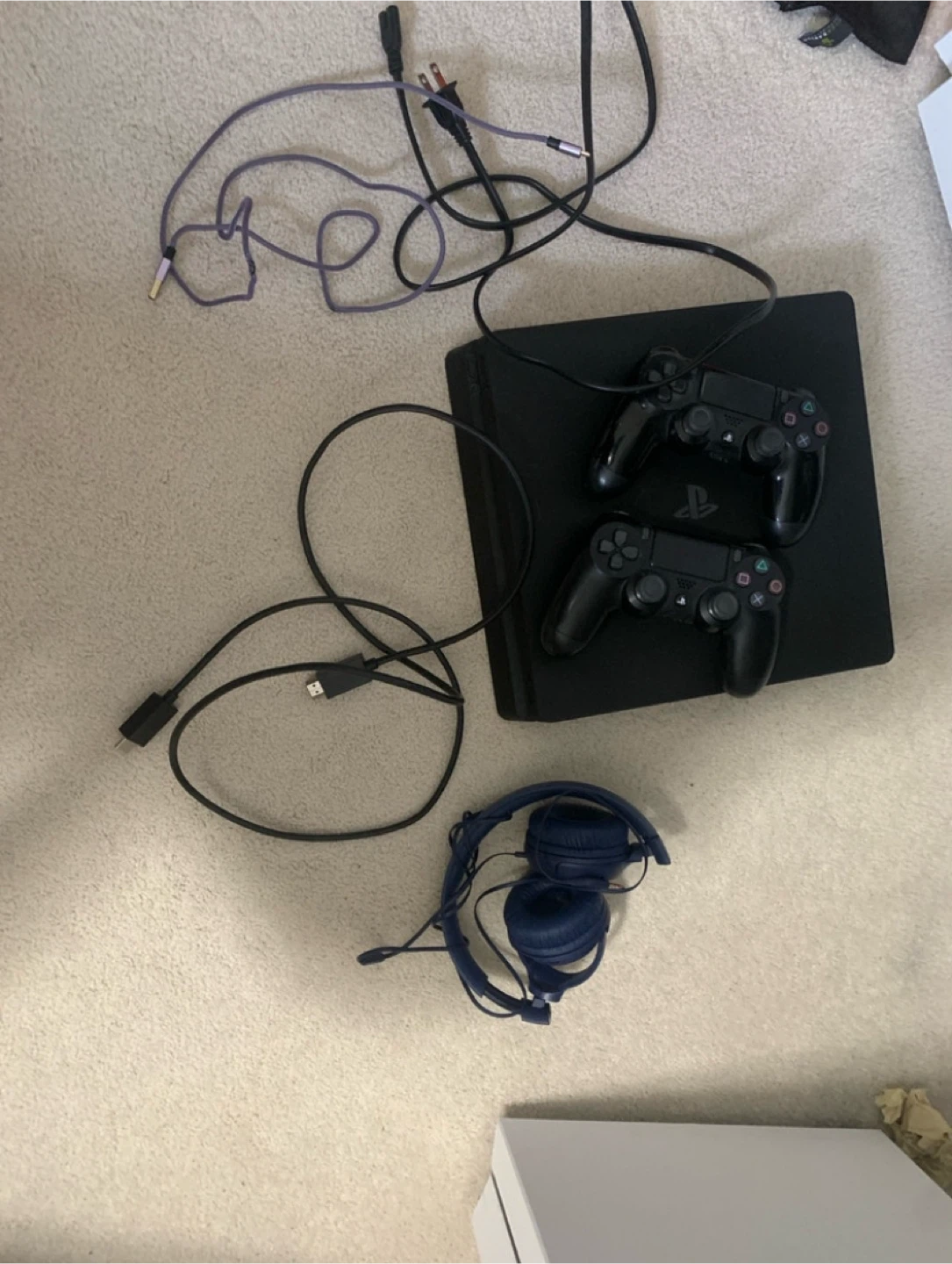 ps4 slim excellent condition