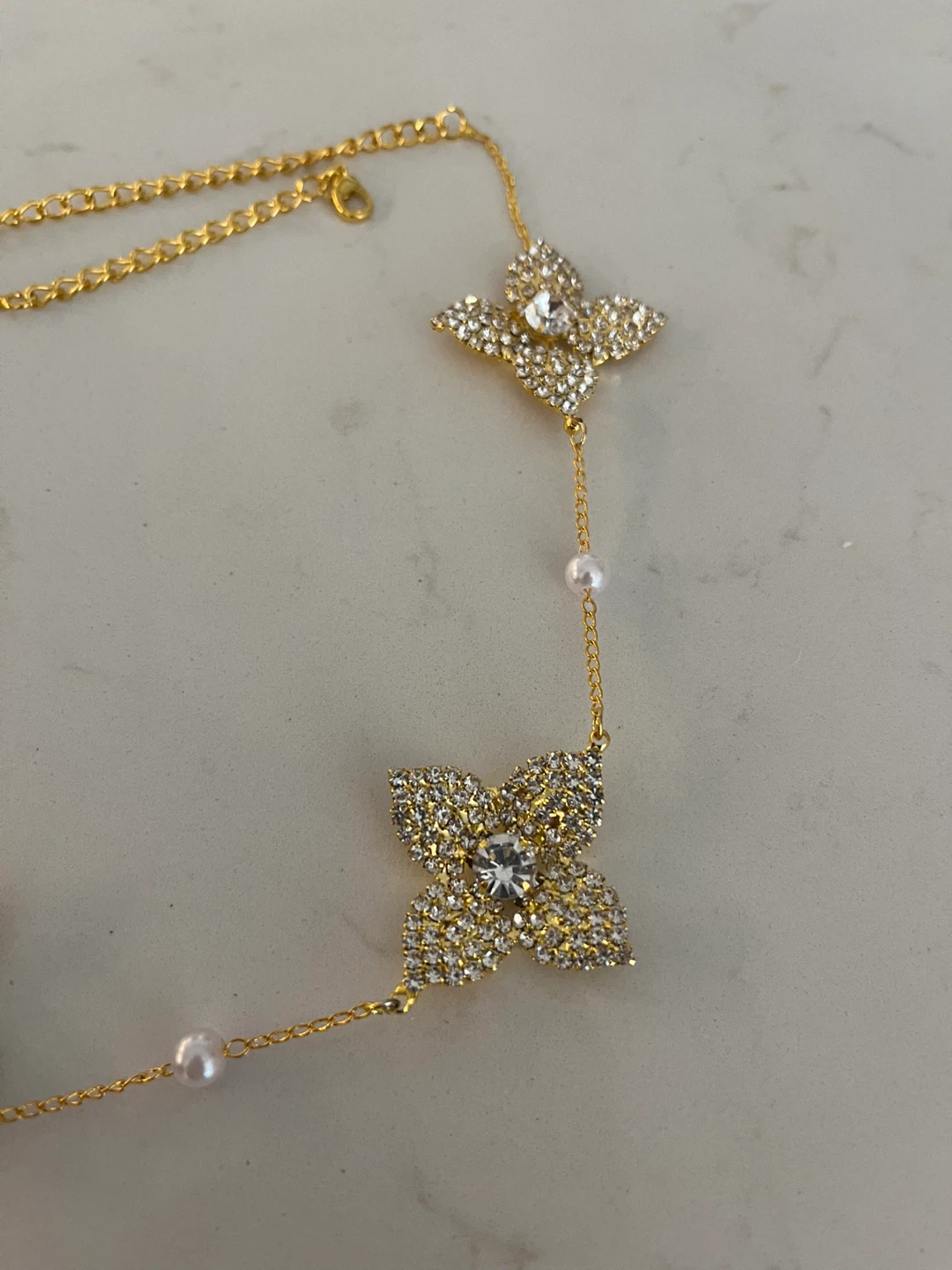 Gold-tone necklace with clover charms and pearls - photo 2