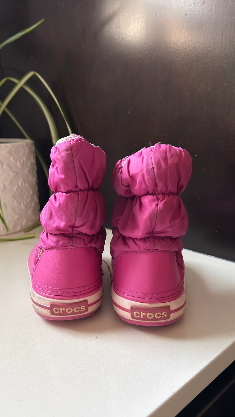 Pink Crocs Toddler Boots Size C9 🥕 - photo 3