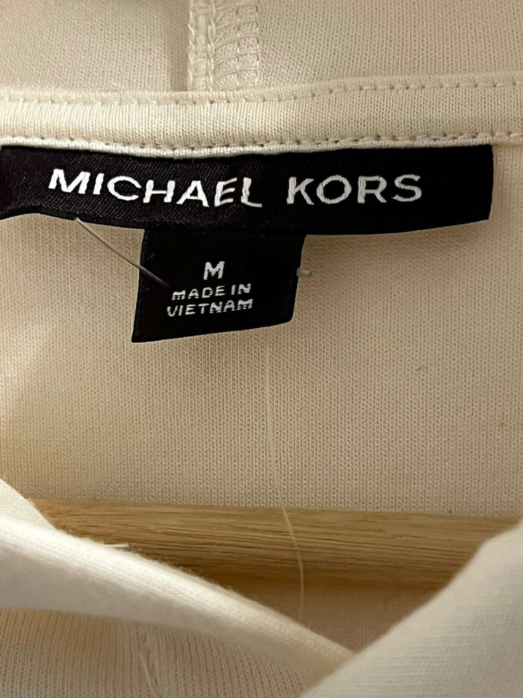 Brand new Michael Kors Cream Hoodie - Size M - photo 4
